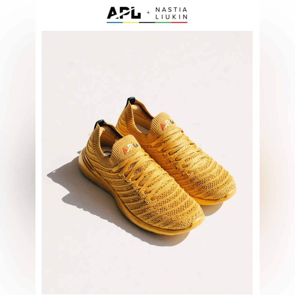 New RARE Limited Edition APL+Nastia Liukin Collection Gold Medal Shoes Sz 7